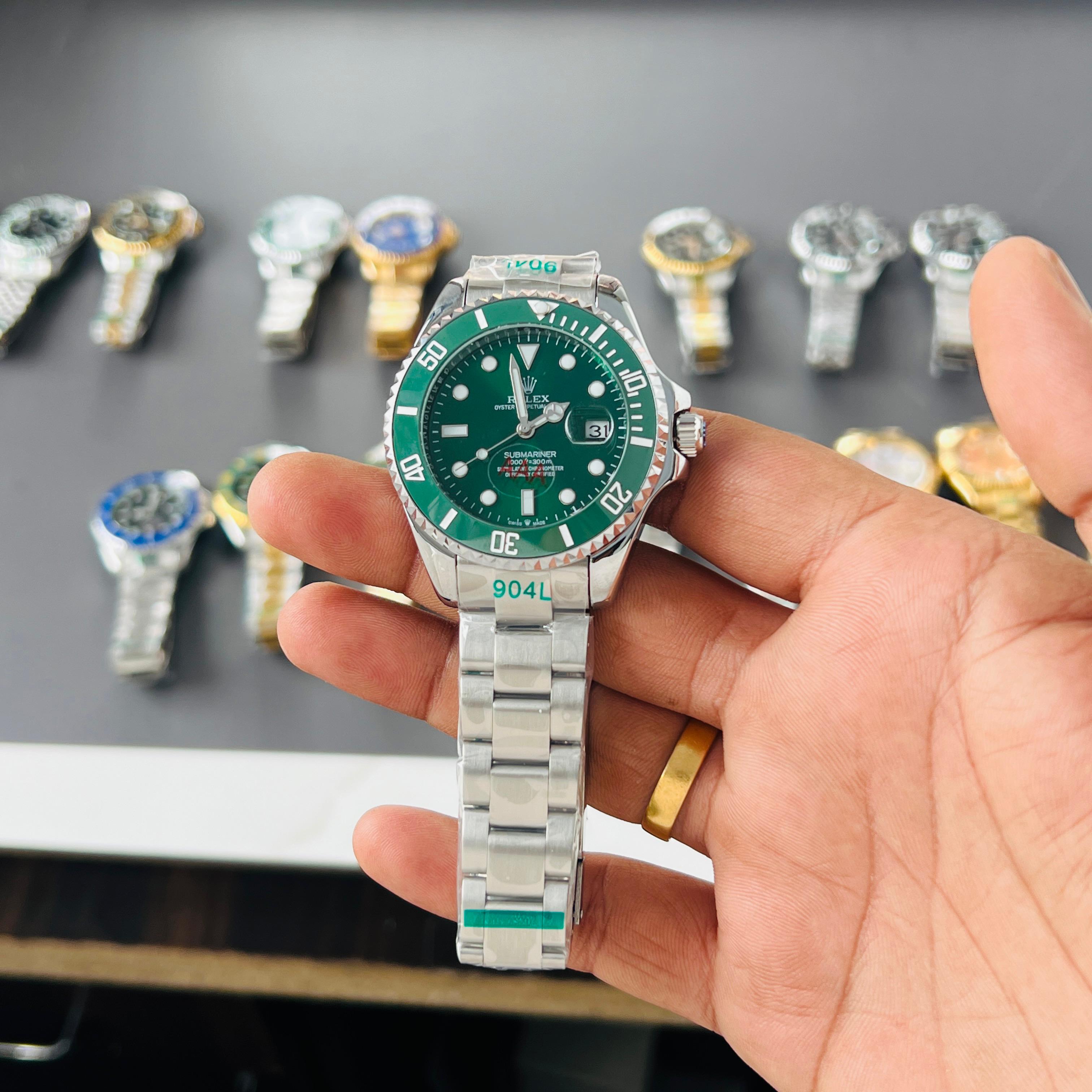 Rolex submariner green silver (cell model)