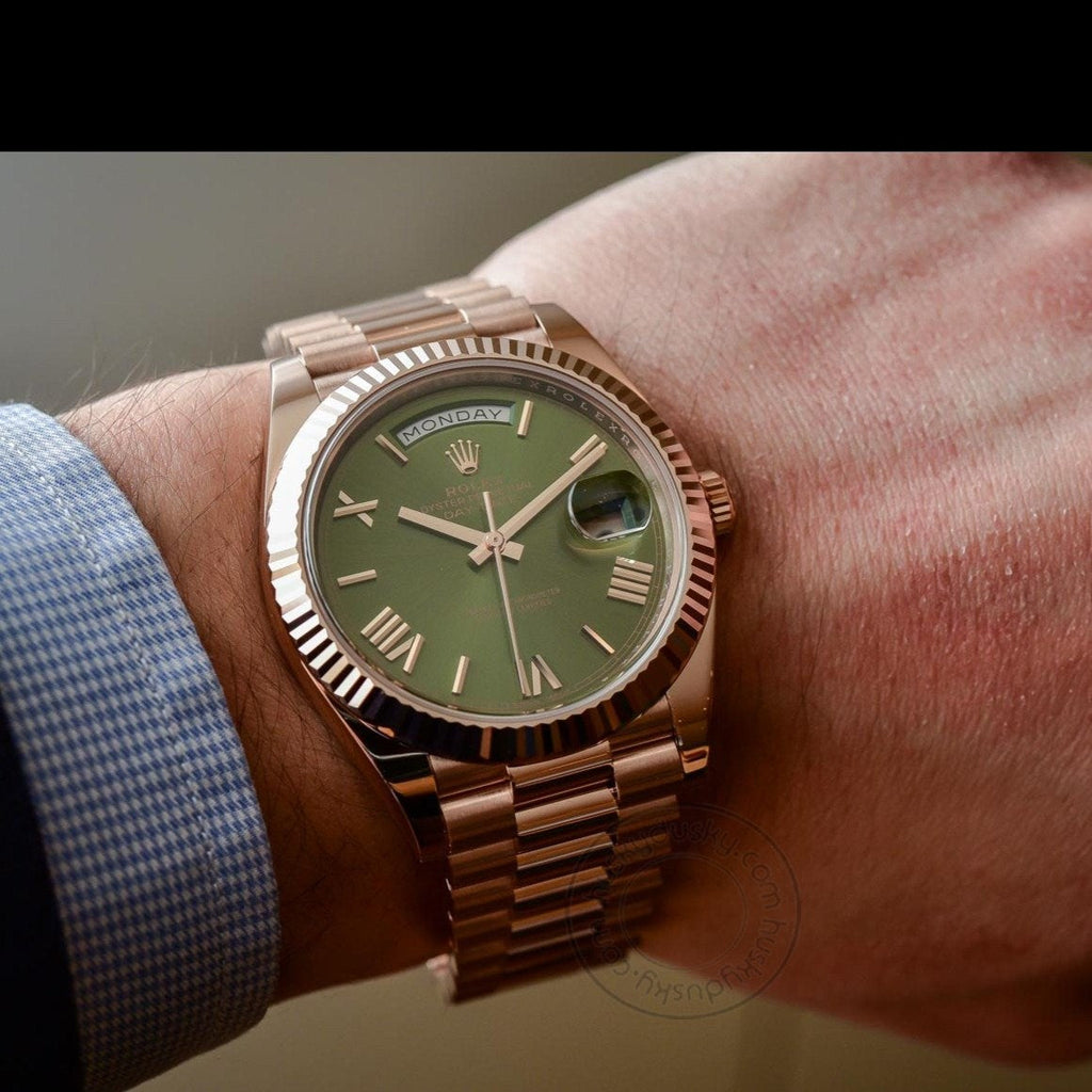 ROLEX OYSTER PERPETUAL (AUTOMATIC) Day-Date Green Dial Metal Watch