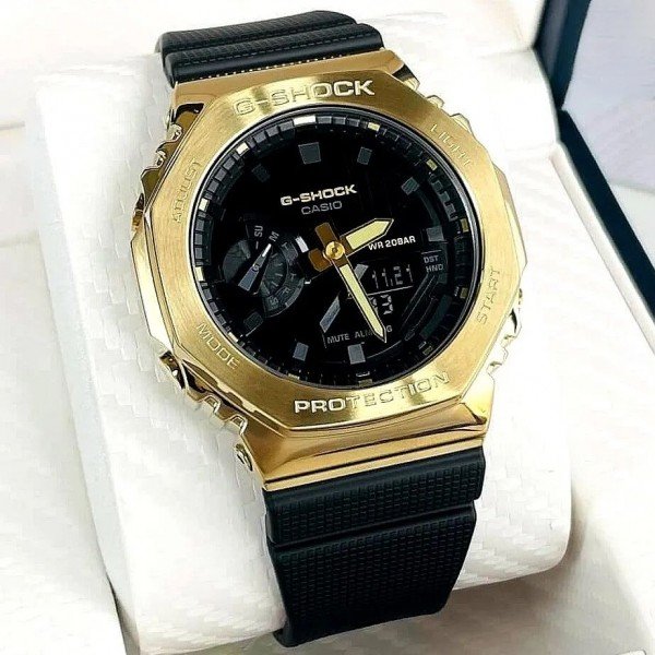 G Shock Gm2100 GOLD & BLACK Gold with black belt
