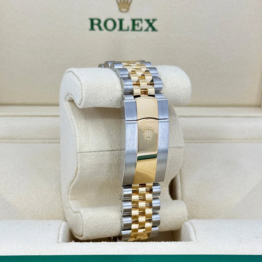 Rolex Sky-Dweller silver Dial With dual tone jublee belt (cell model)