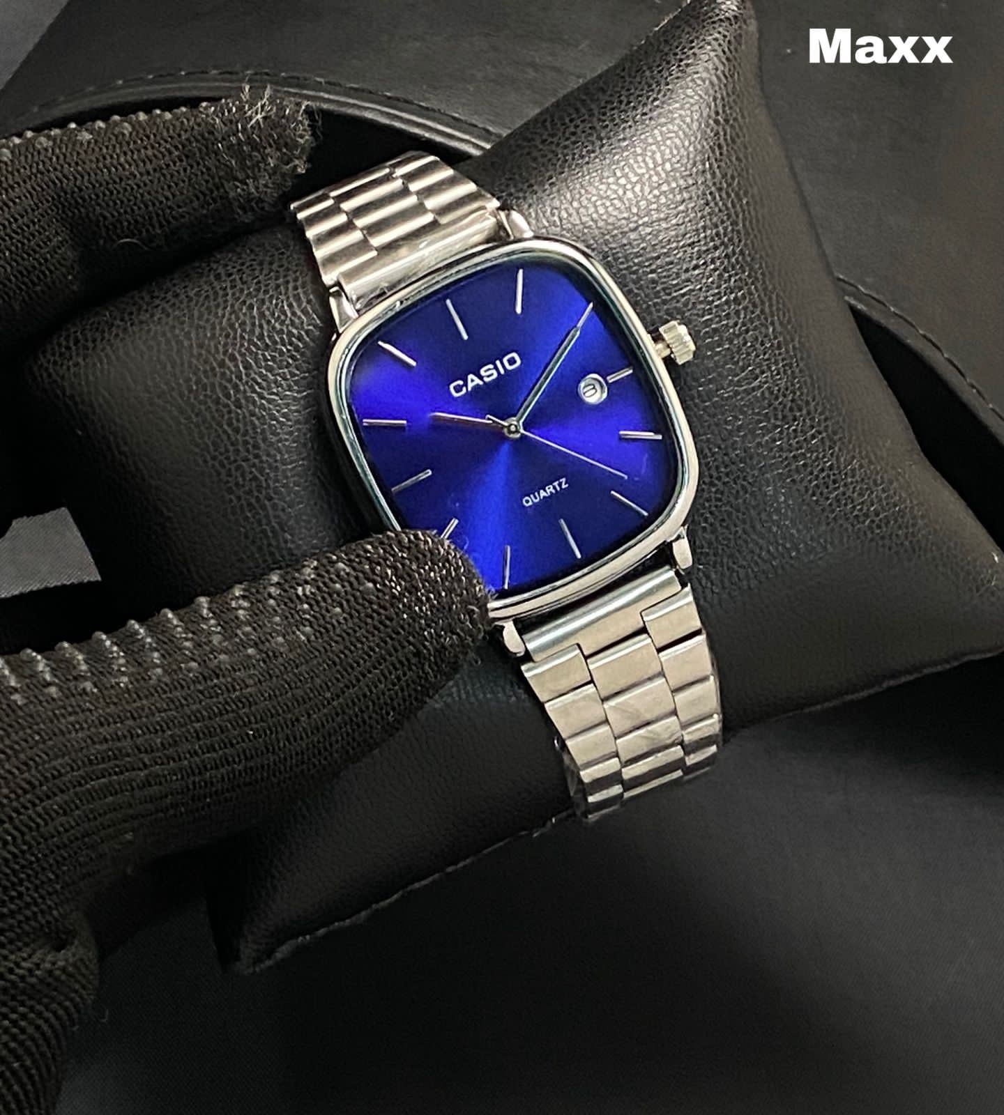 Casio vintage silver blue