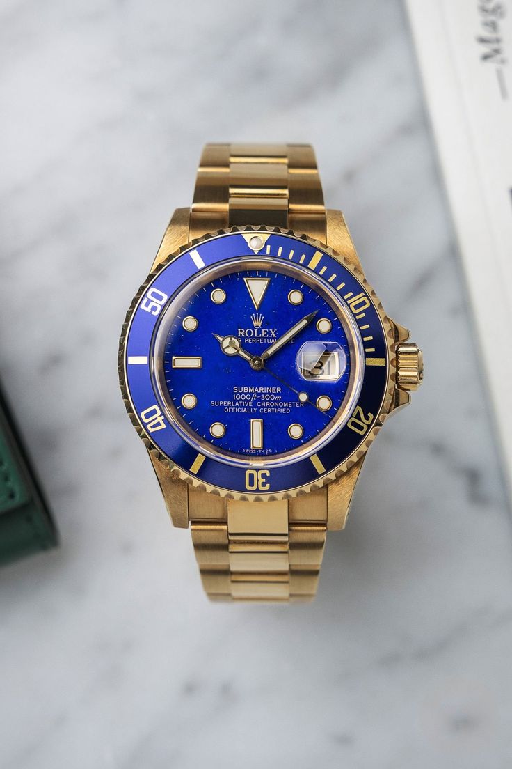 Rolex Submariner Blue Dial gold belt (automatic)