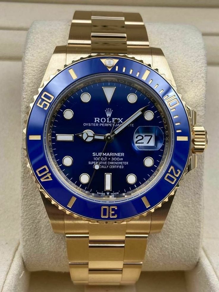 Rolex Submariner Blue Dial gold belt (automatic)