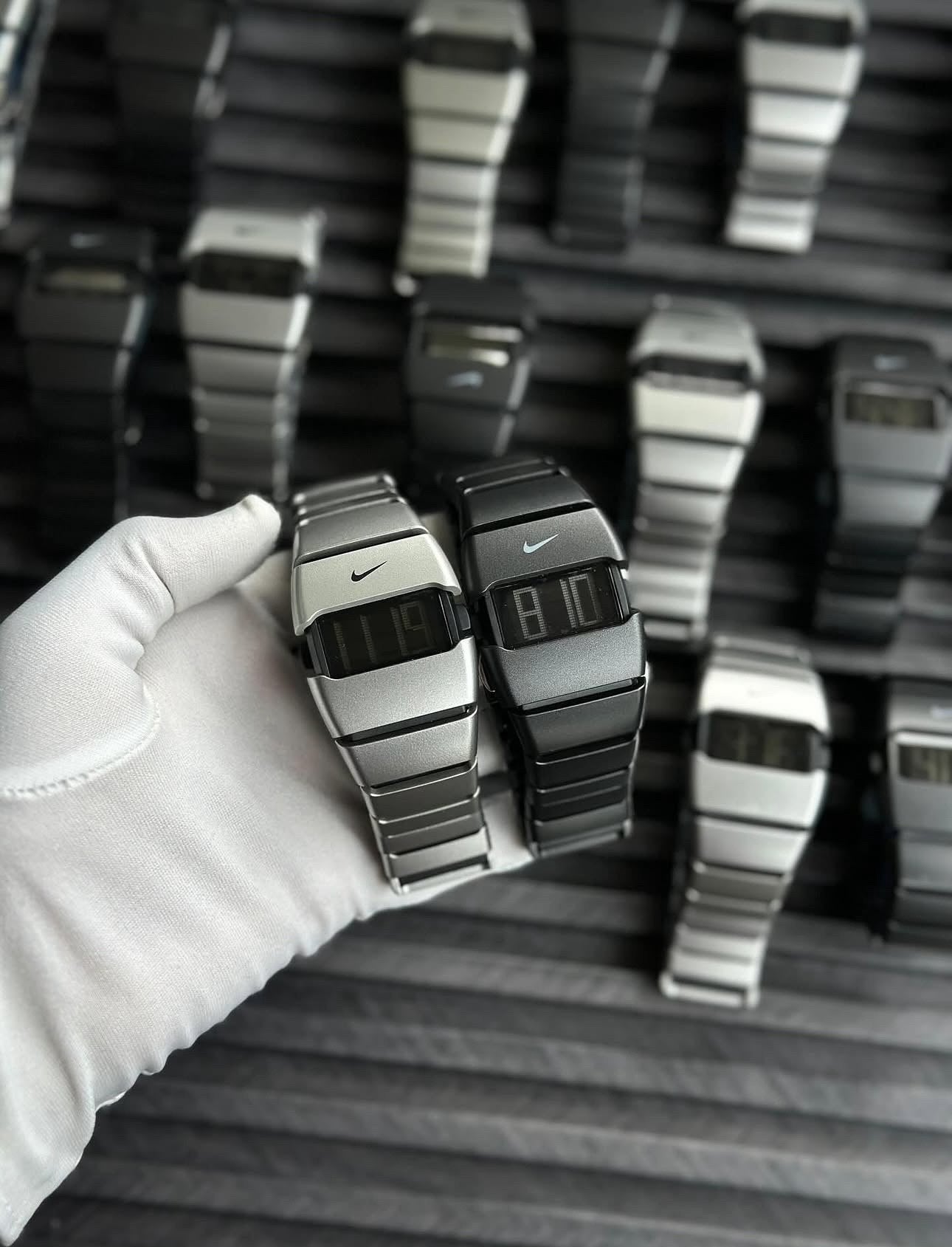 NIKE WATCH DIGITAL GREY (CARBONATE FIBER)